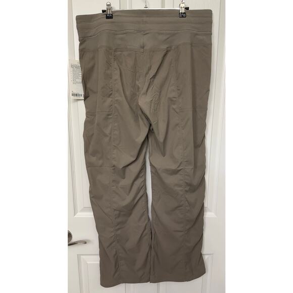 Lululemon Dance Mid Rise Pant Studio NWT size14 LW5ENOR WSHG $128 retail - Picture 3 of 6